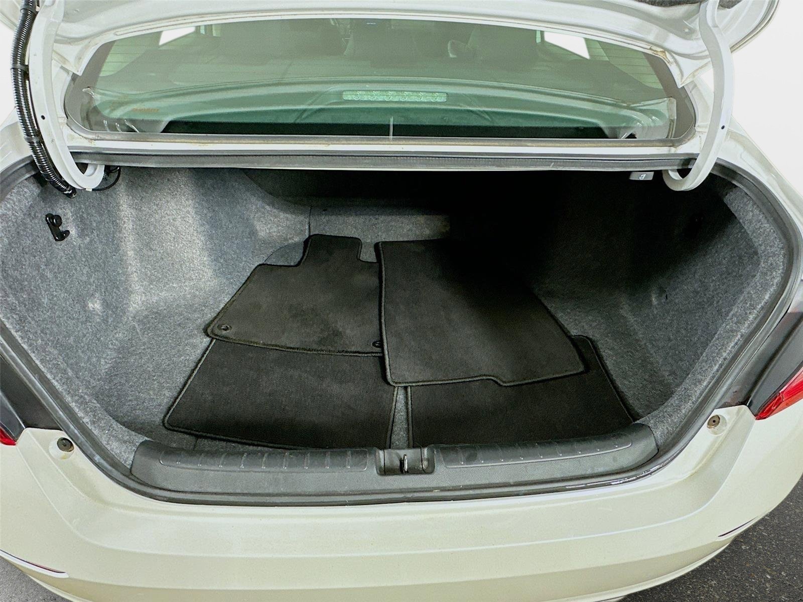 Used 2018 Honda Accord LX image 30