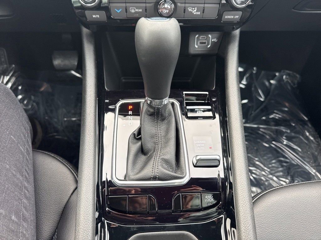 New 2026 Jeep Compass Latitude AWD/4WD image 18