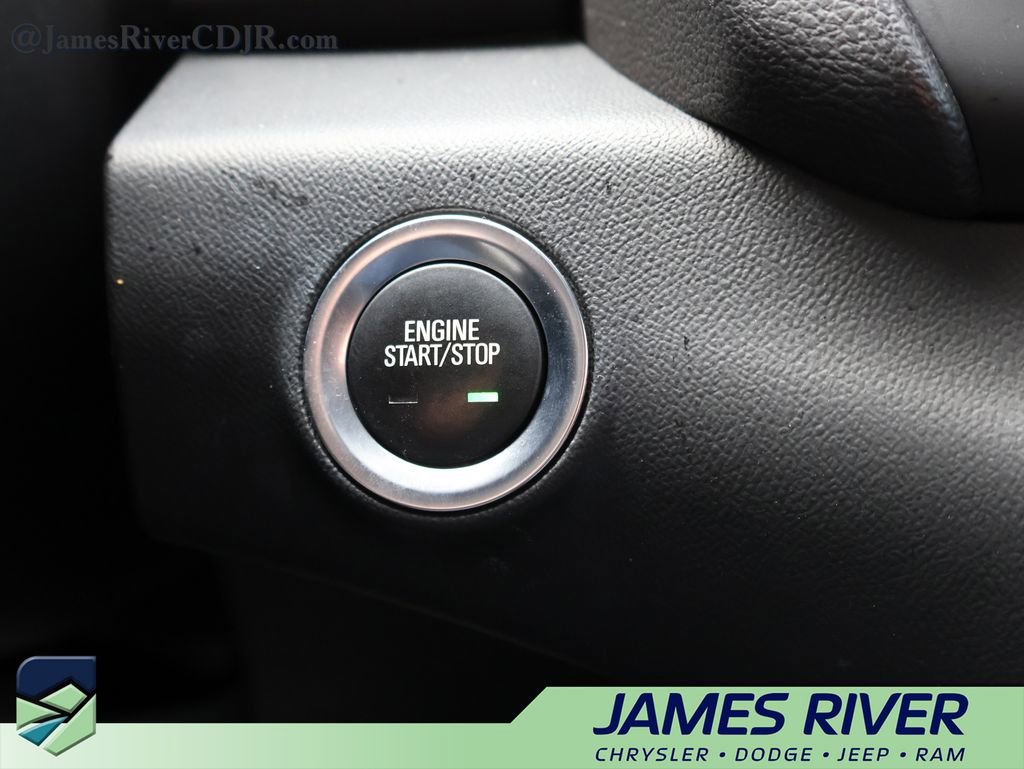 Used 2022 GMC Terrain SLE FWD image 31