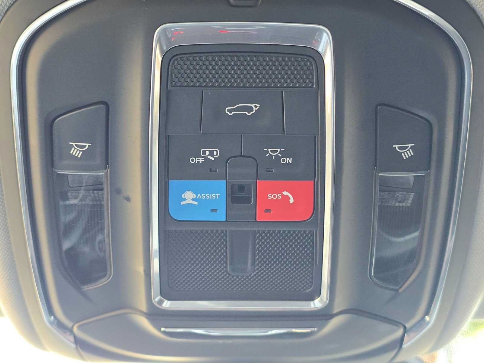 Used 2023 Jeep Grand Cherokee L Limited w/ Rear Seat Video Group I AWD/4WD image 37