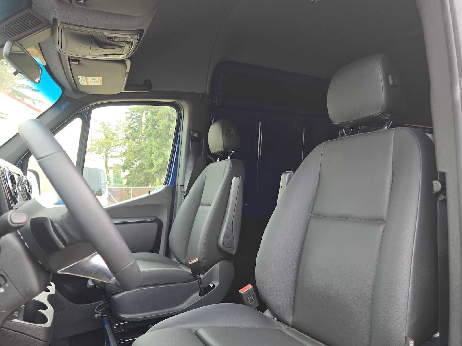 Used 2026 Mercedes-Benz Sprinter 2500 image 21