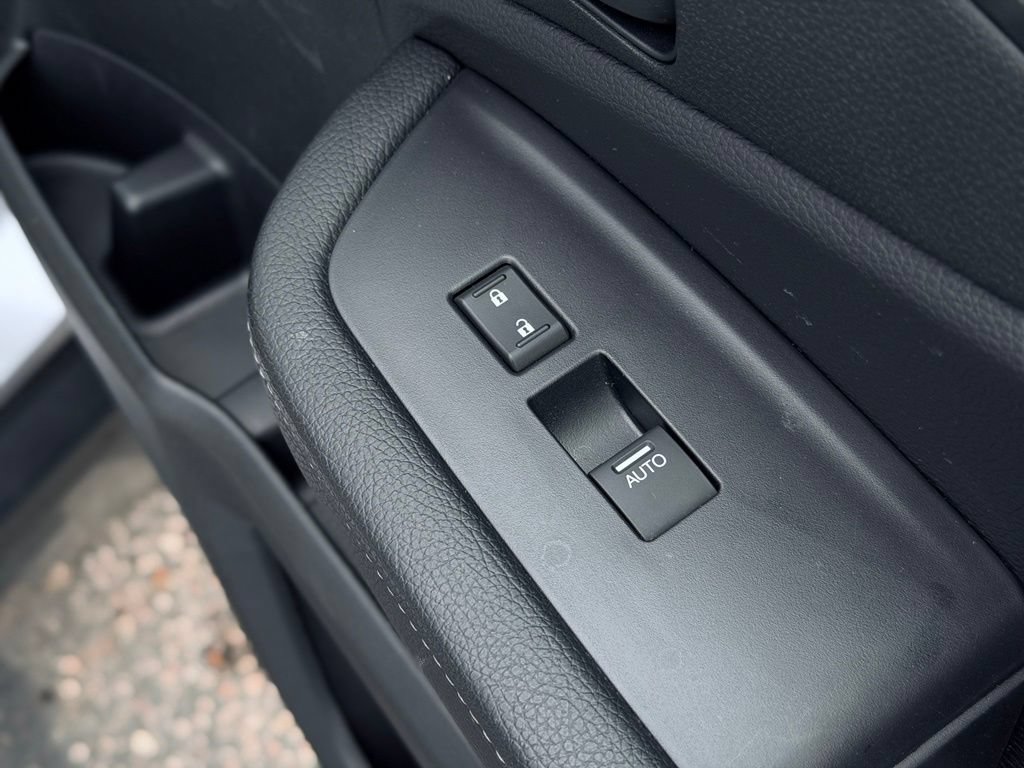 Used 2025 Honda Passport EX-L image 18