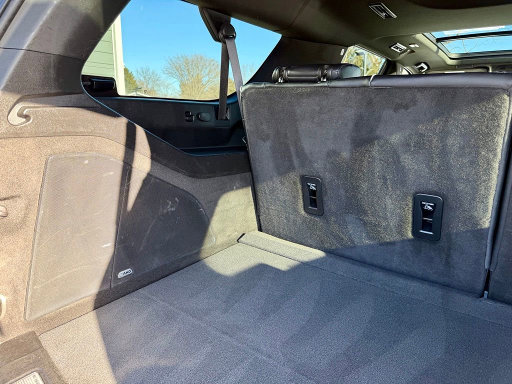 Used 2023 Cadillac Escalade ESV Sport image 14