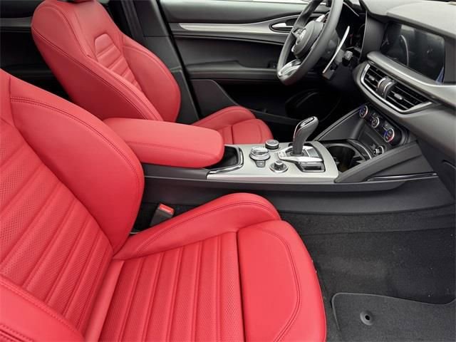 New 2025 Alfa Romeo Stelvio Sprint w/ Veloce Package image 9
