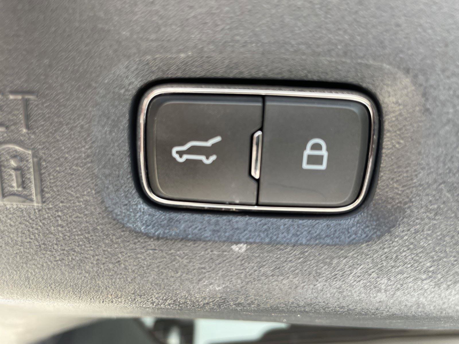 Used 2025 Ford Expedition Active image 35