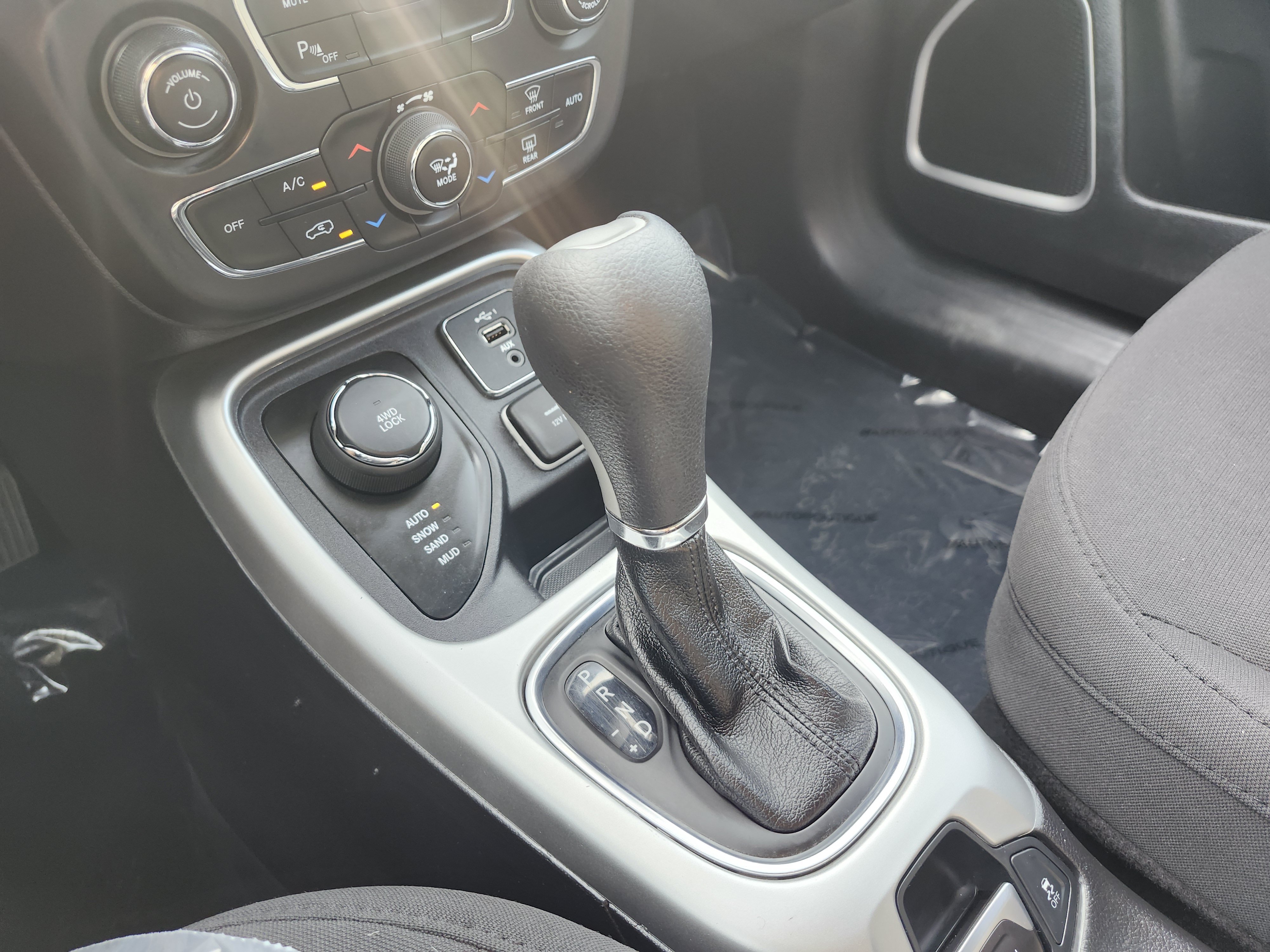 Used 2019 Jeep Compass Sport AWD/4WD image 29