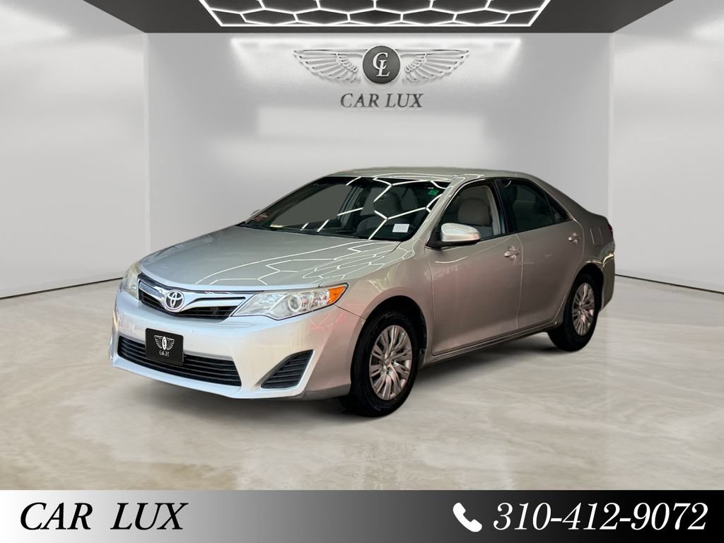 Used 2012 Toyota Camry LE FWD image 1
