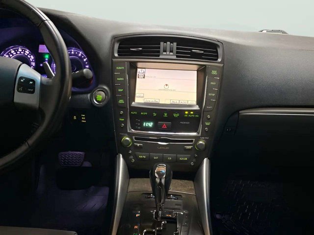 Used 2011 Lexus IS 350C w/ Luxury Pkg RWD image 22