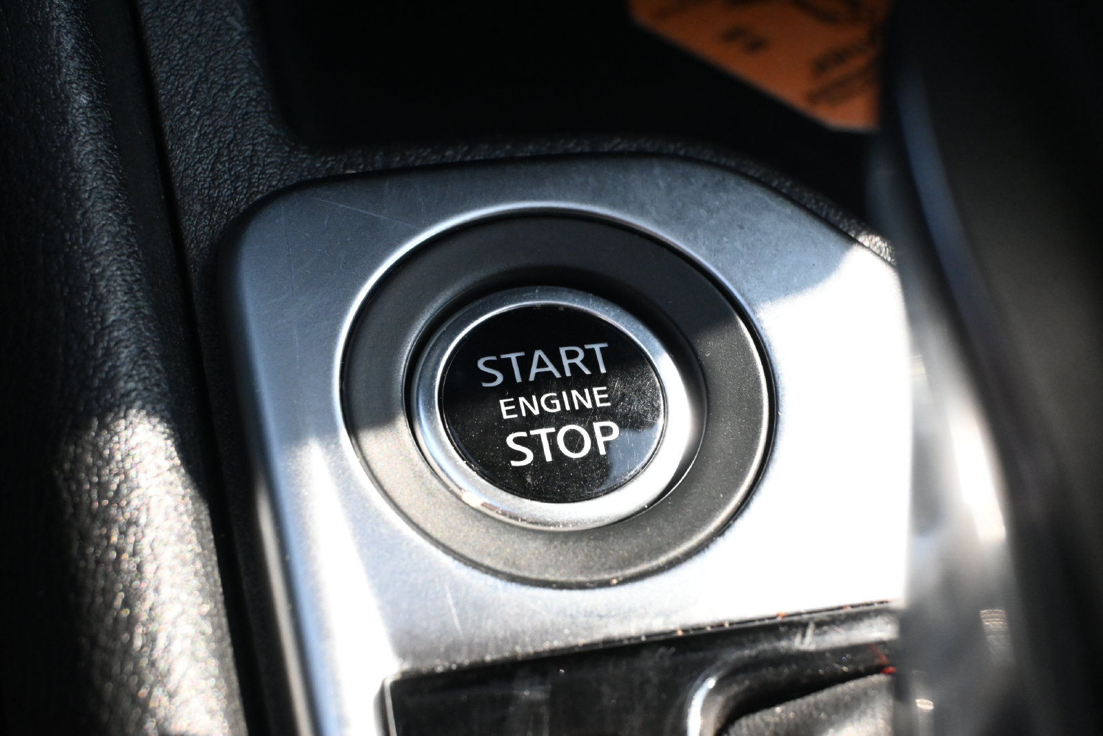 Used 2025 Nissan Sentra SR FWD image 15