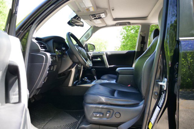 Used 2021 Toyota 4Runner Limited AWD/4WD image 21