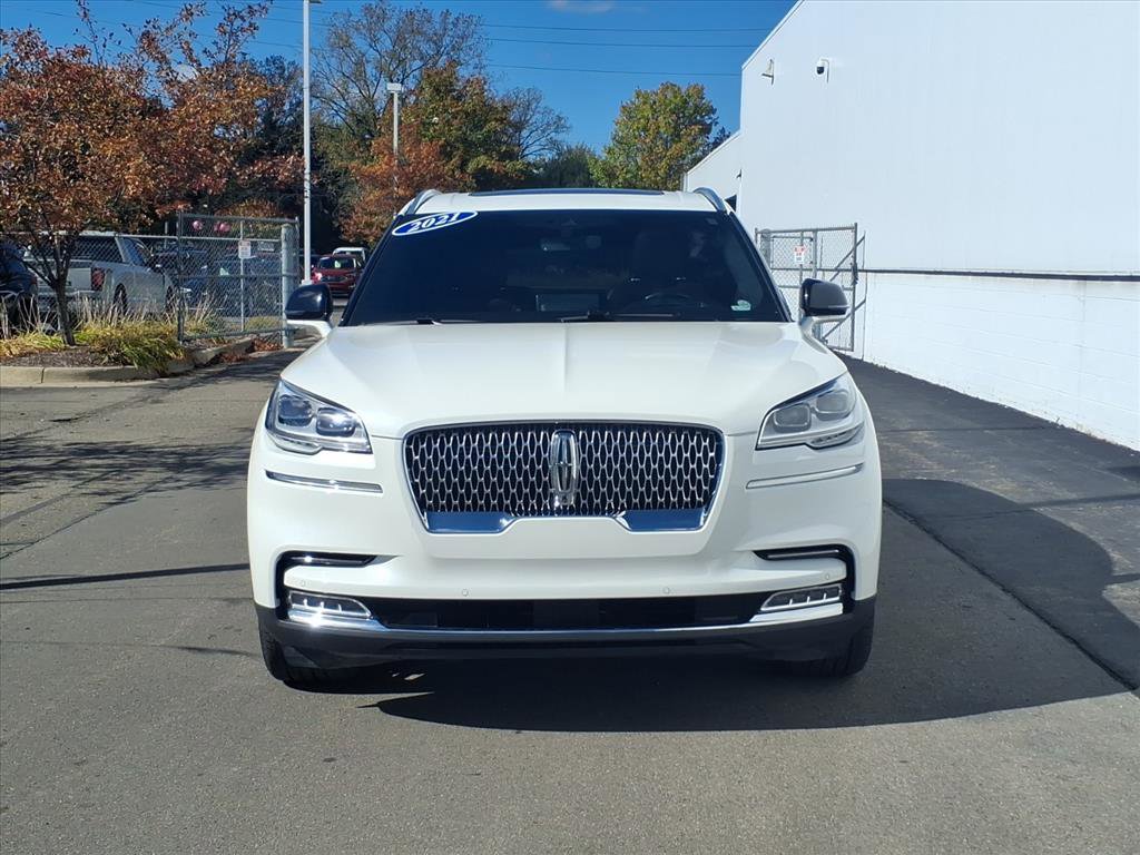 Used 2021 Lincoln Aviator Reserve w/ Equipment Group 201A image 2