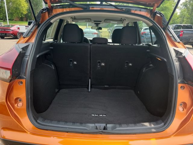 Used 2021 Nissan Kicks SV FWD image 29