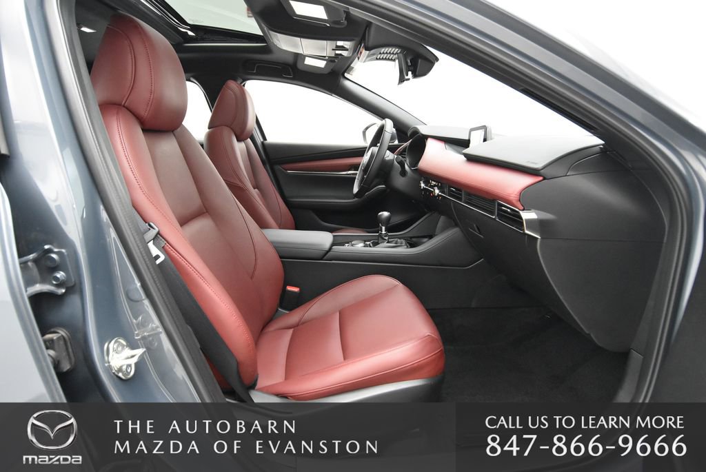 Certified 2025 MAZDA MAZDA3 2.5 S Hatchback w/ Premium Pkg FWD image 26