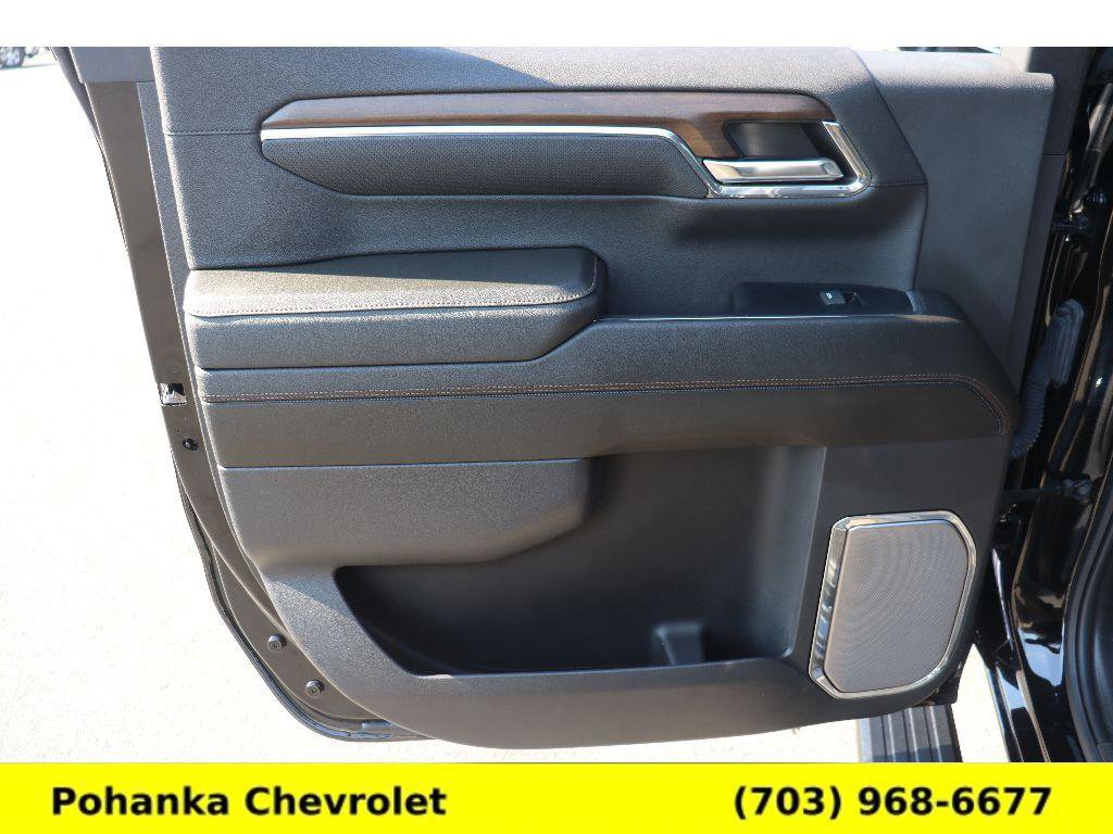 Used 2024 Chevrolet Silverado 1500 High Country w/ Midnight Edition AWD/4WD image 27