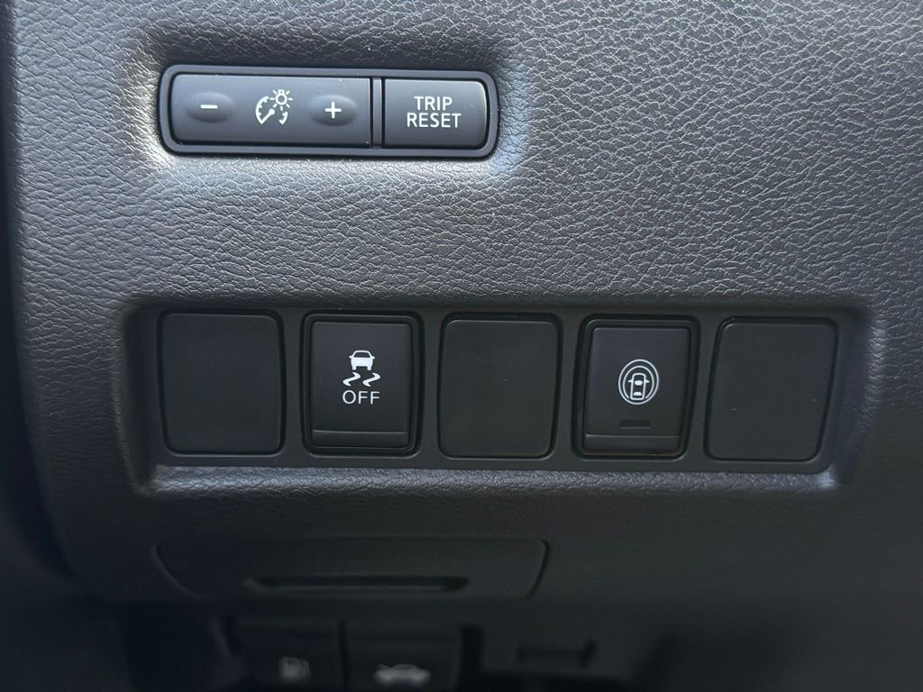 Certified 2024 Nissan Murano SV w/ SV Midnight Edition Package image 26