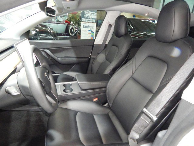 Used 2021 Tesla Model Y Performance image 17