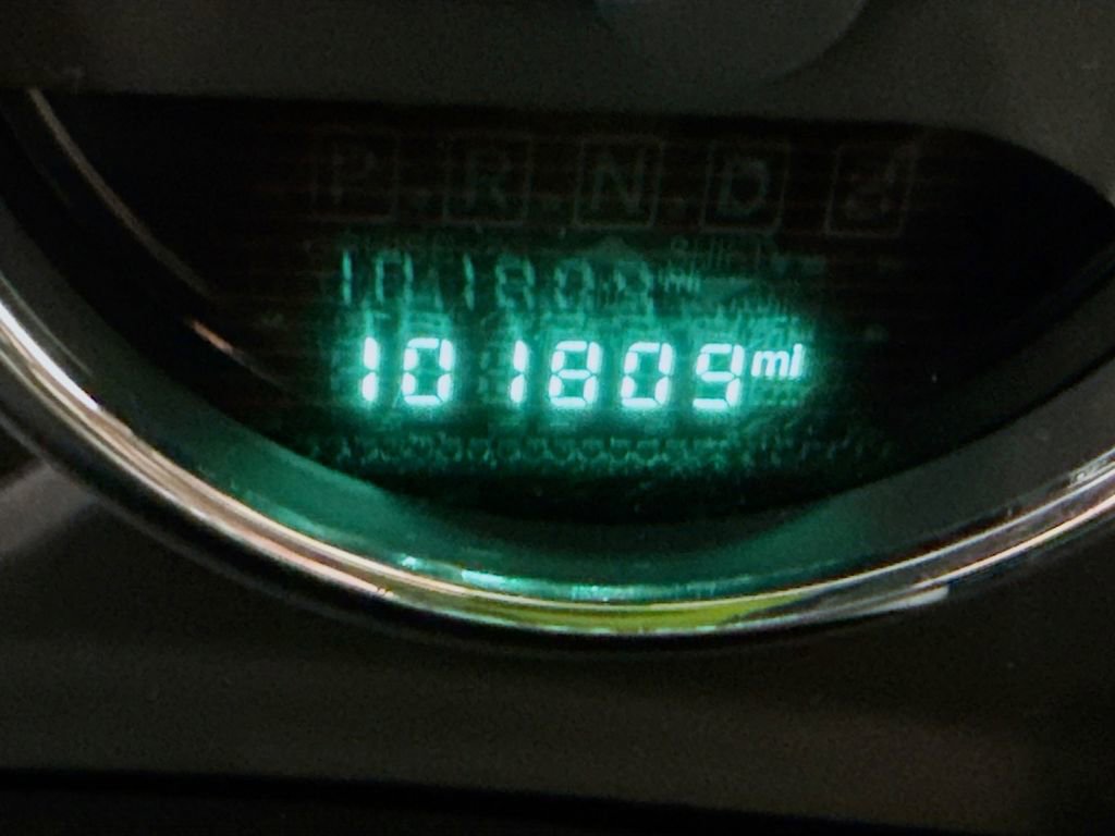 Used 2016 Jeep Wrangler Unlimited Sahara w/ Connectivity Group image 4