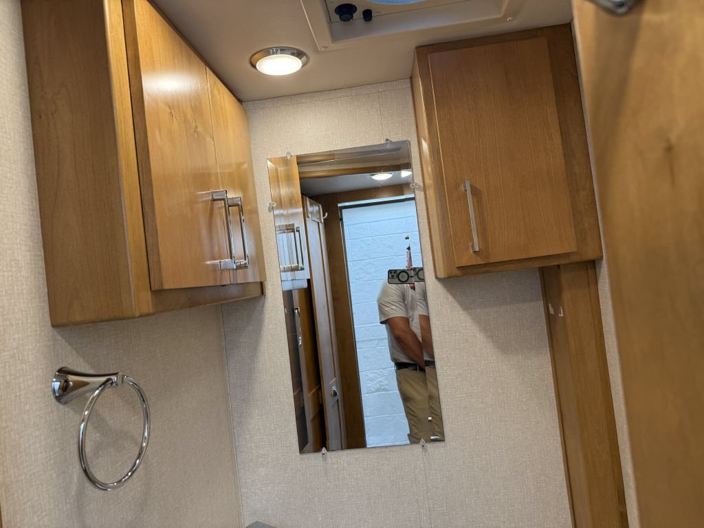 Used 2018 Mercedes-Benz Sprinter 3500 image 59