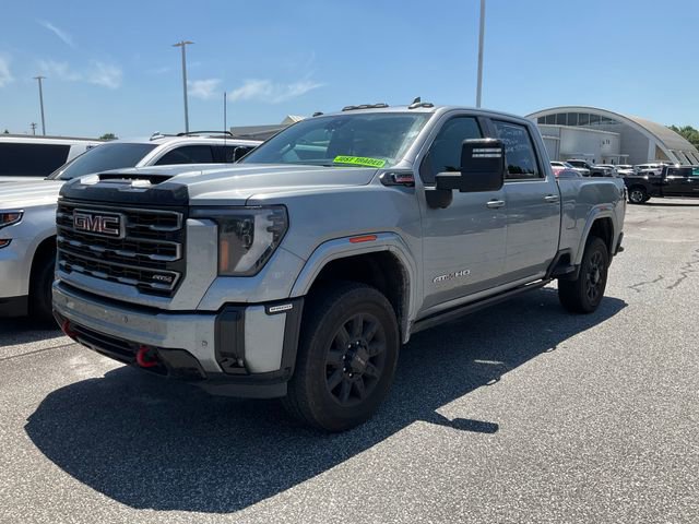 Used 2025 GMC Sierra 2500 AT4 w/ AT4 Premium Plus Package AWD/4WD image 3