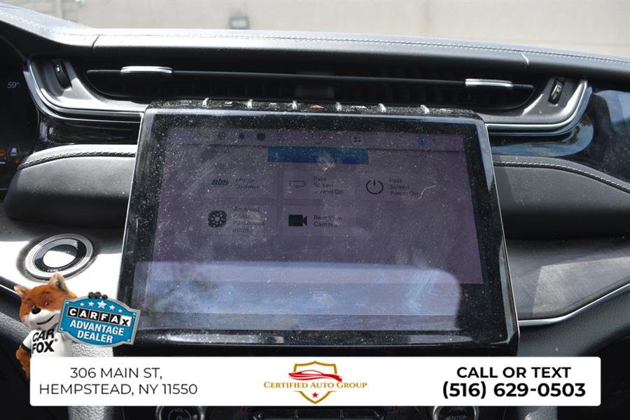 Used 2022 Jeep Grand Cherokee Overland w/ Luxury Tech Group IV AWD/4WD image 14