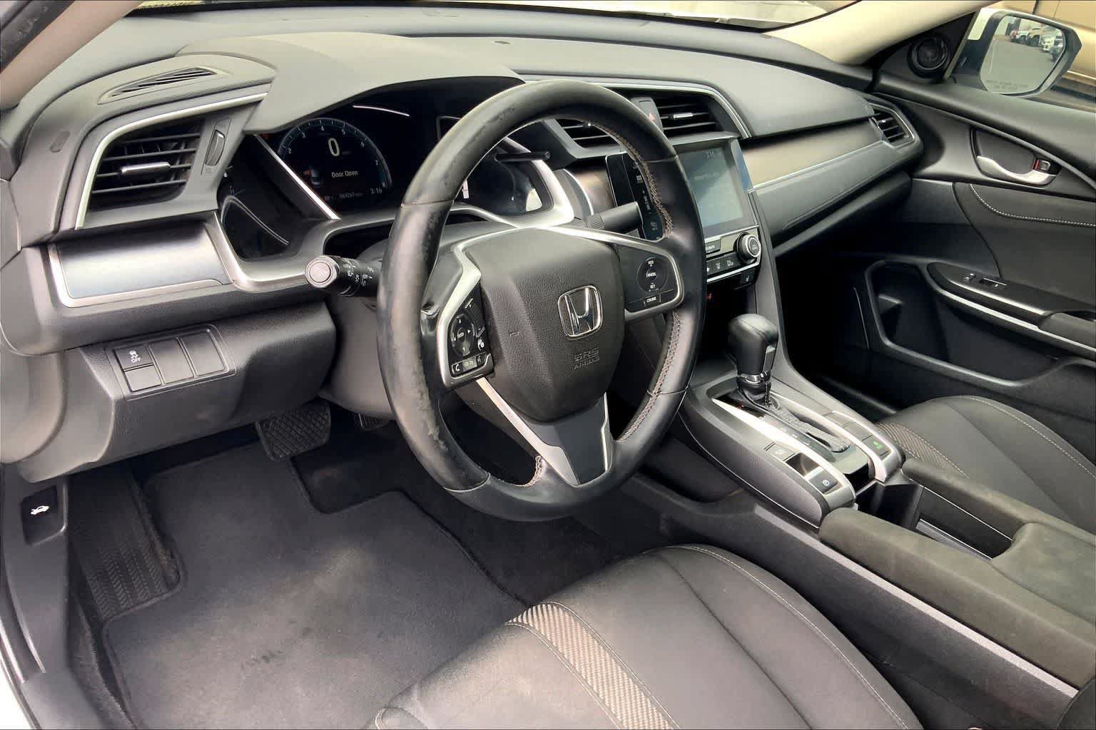 Used 2018 Honda Civic EX-T image 2