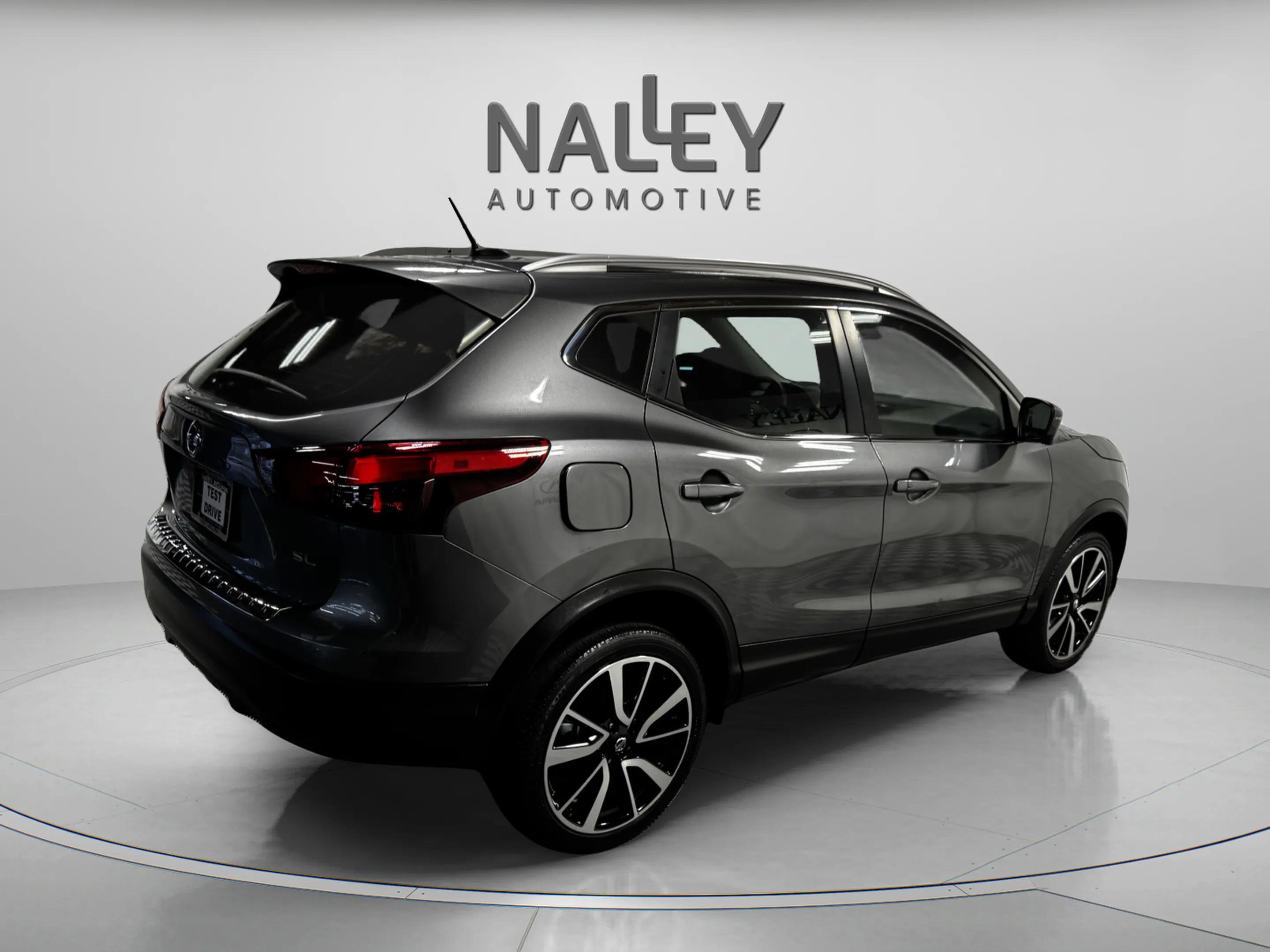 Used 2018 Nissan Rogue Sport SL w/ SL Premium Package image 5