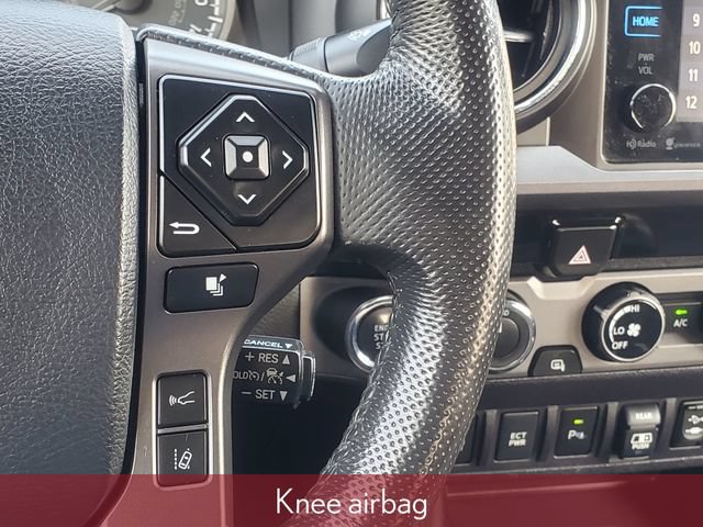 Used 2018 Toyota Tacoma TRD Sport w/ Technology Package AWD/4WD image 17