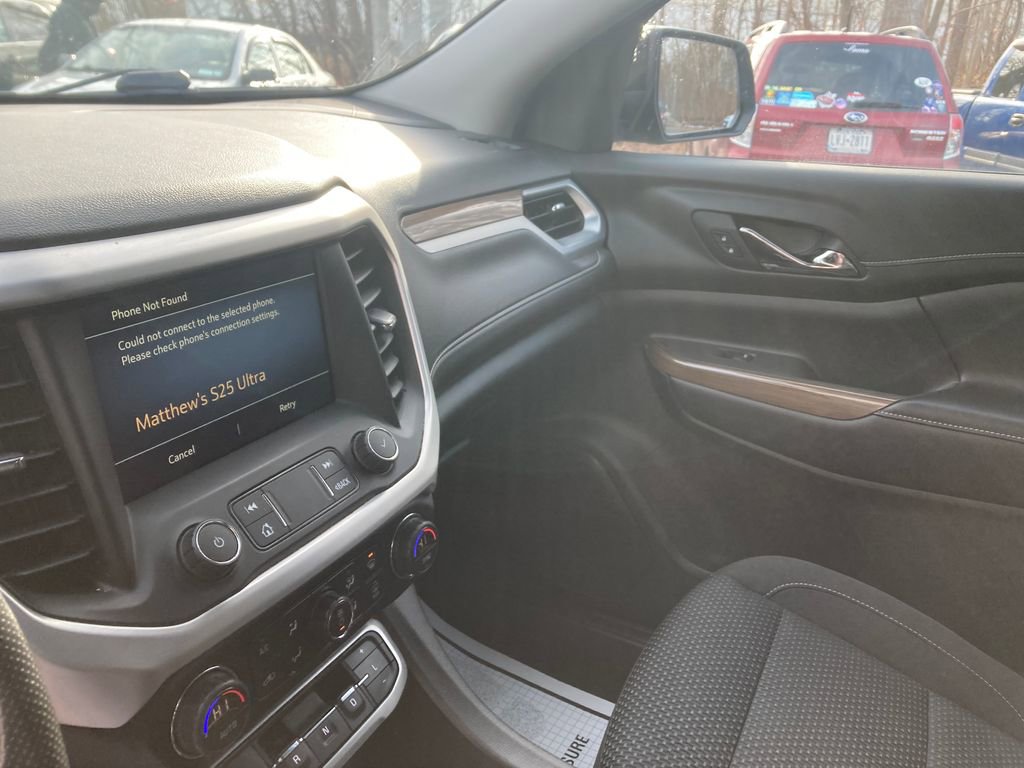 Used 2021 GMC Acadia SLE w/ Driver Convenience Package image 16