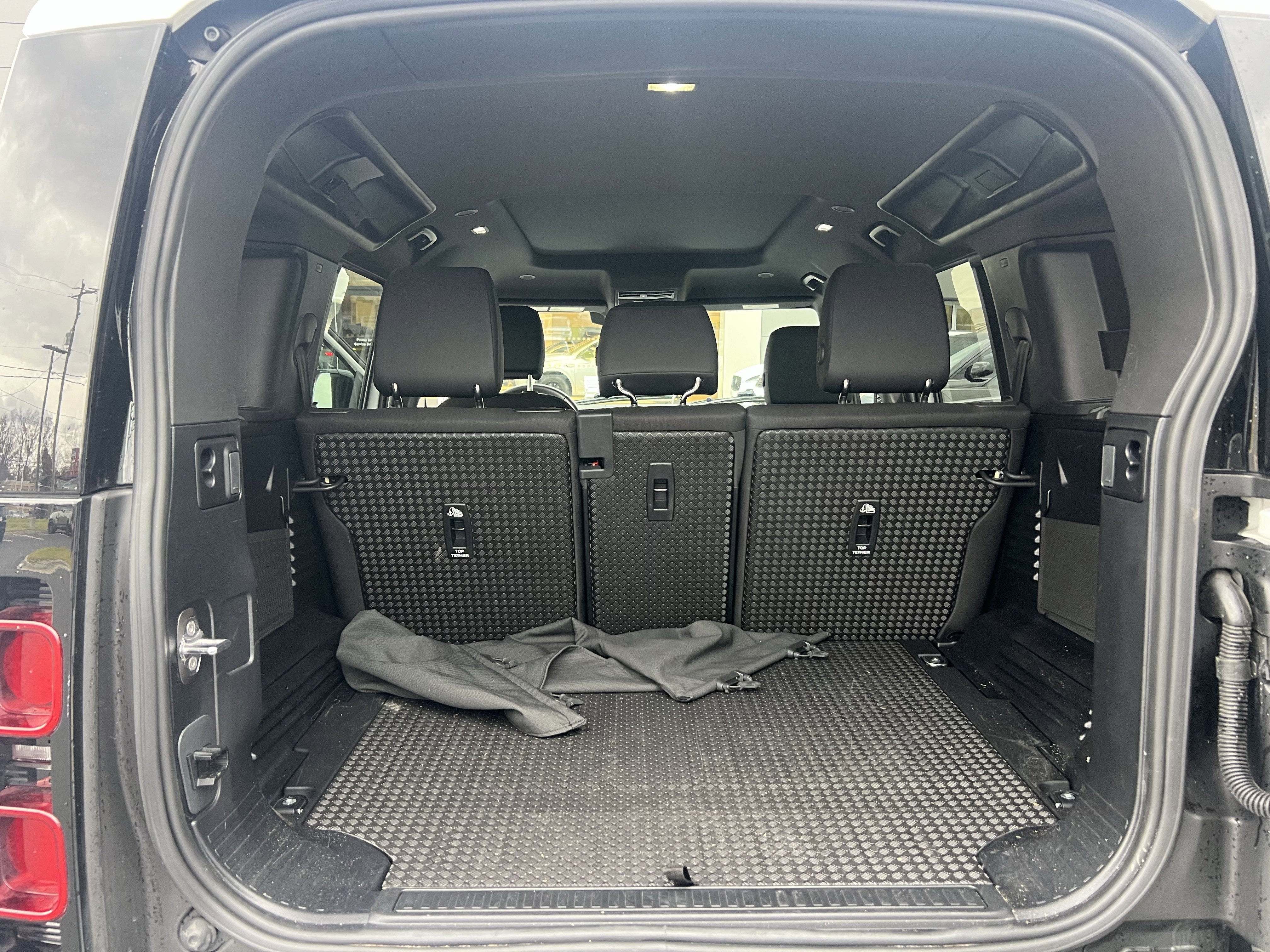 Certified 2025 Land Rover Defender 110 S image 36