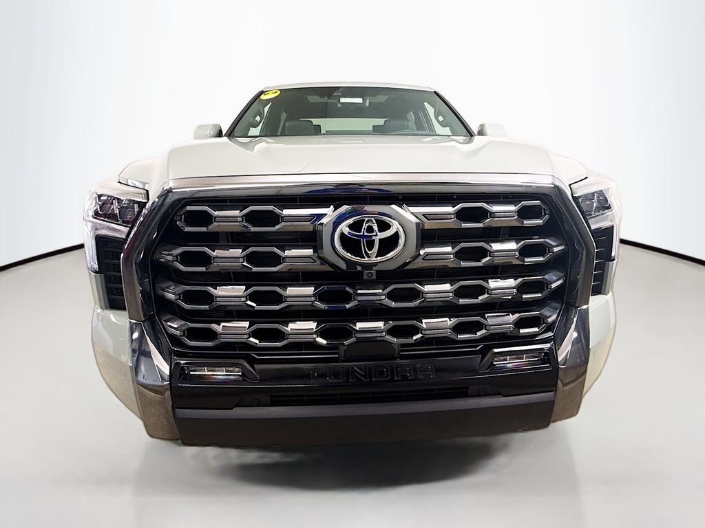 Used 2025 Toyota Tundra Platinum AWD/4WD image 2