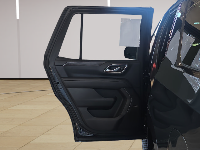 Used 2022 Chevrolet Tahoe Z71 w/ Z71 Off-Road Package AWD/4WD image 24