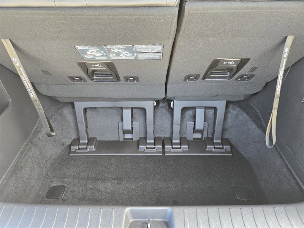 New 2026 Kia Carnival EX image 22