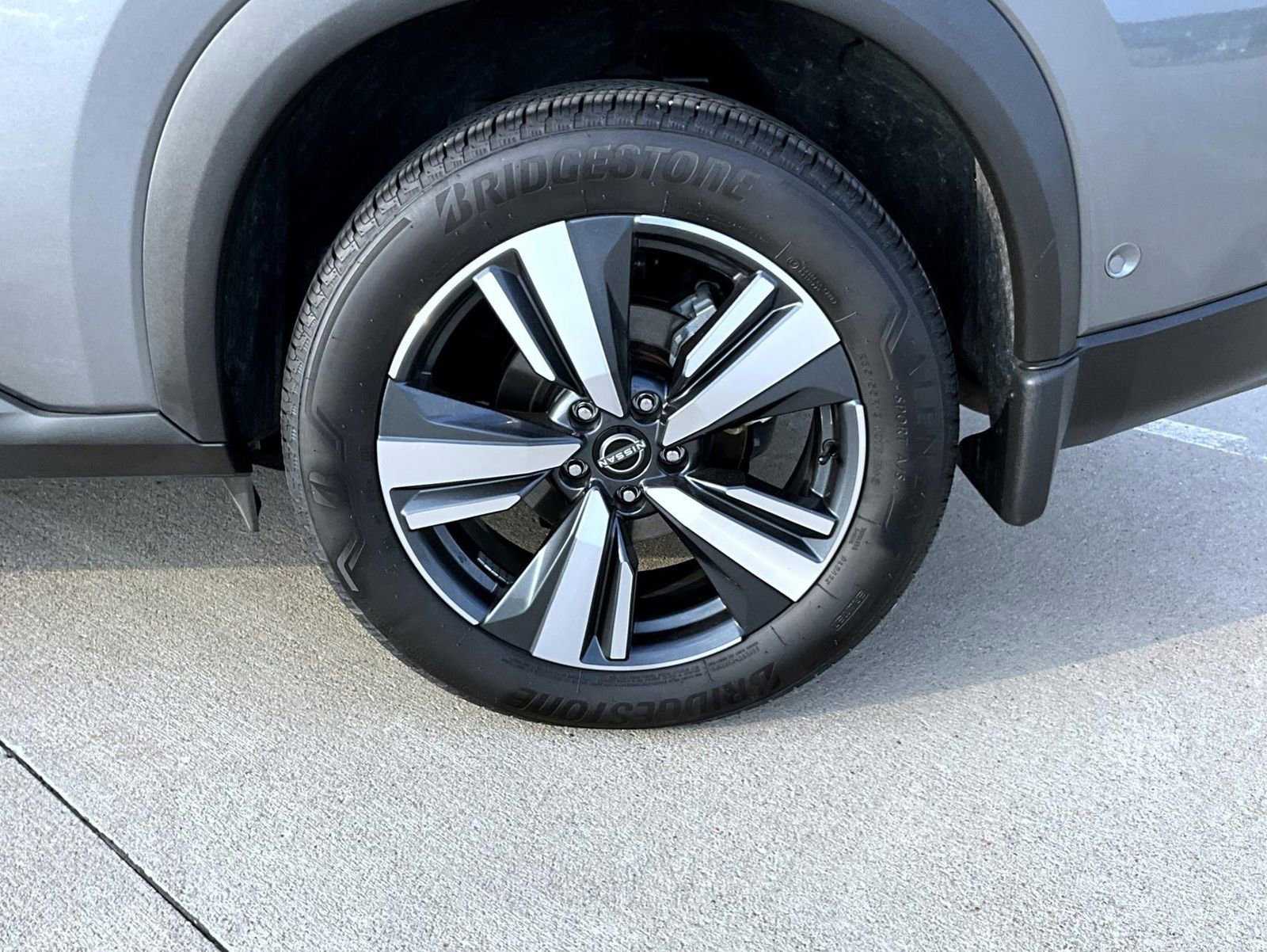 Certified 2024 Nissan Rogue SL w/ SL Premium Package image 23