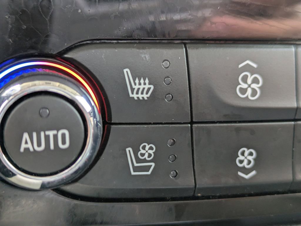 Certified 2023 Buick Enclave Avenir w/ Avenir Technology Package image 24