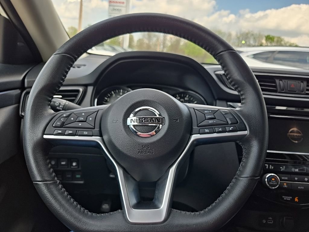 Used 2020 Nissan Rogue SV AWD/4WD image 37