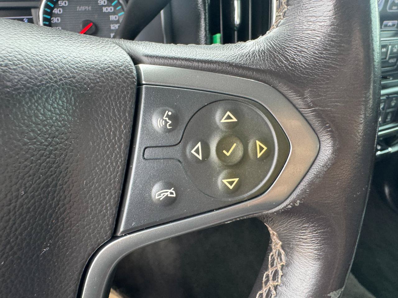 Used 2018 Chevrolet Silverado 1500 LT w/ All Star Edition AWD/4WD image 42