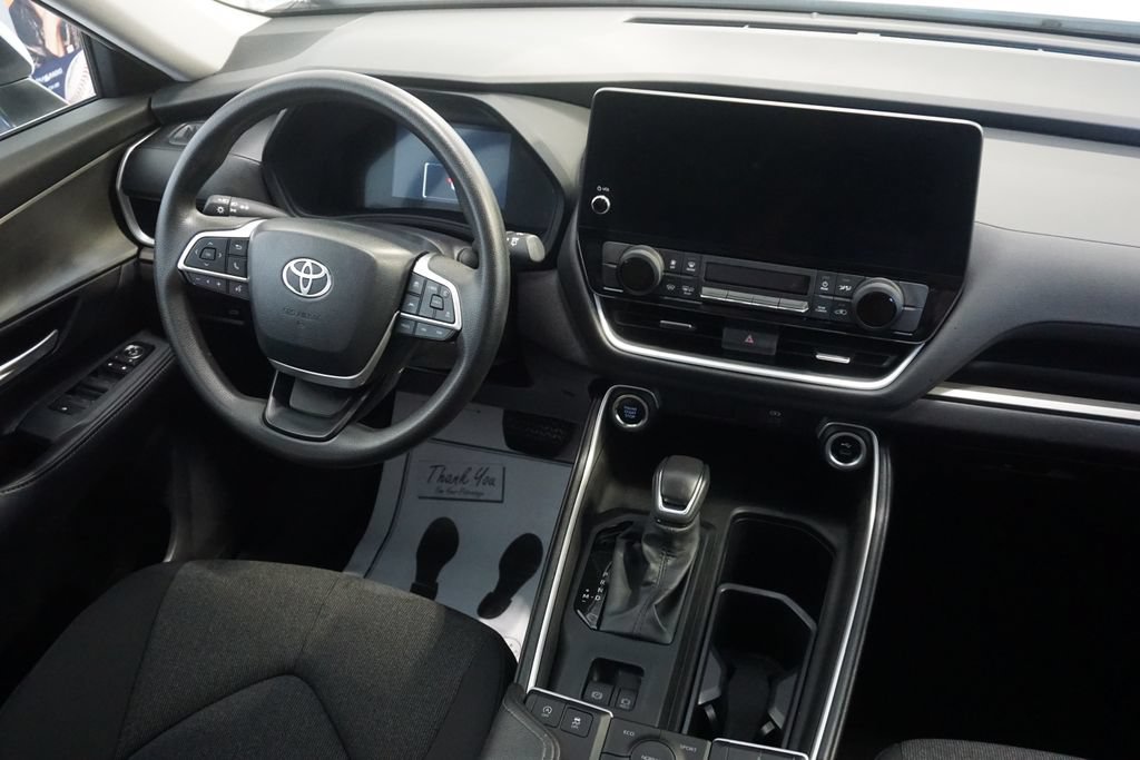 Certified 2025 Toyota Grand Highlander FWD image 28