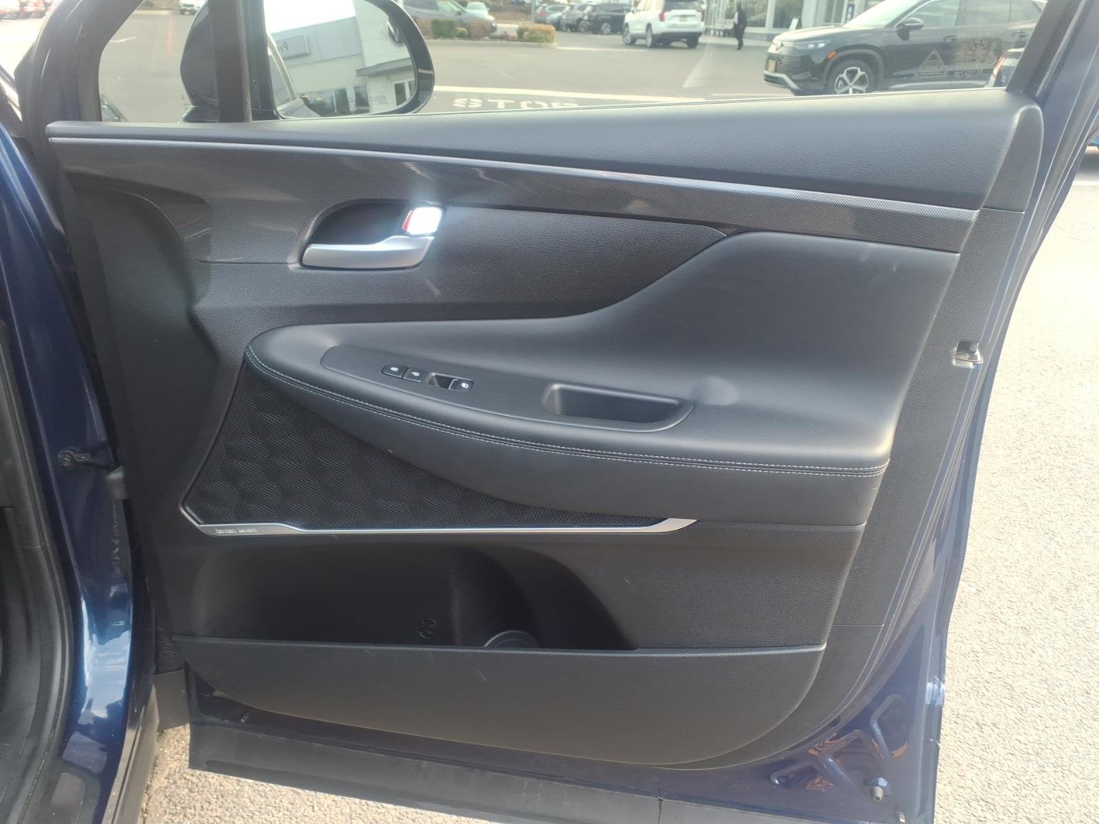 Used 2021 Hyundai Santa Fe SEL w/ Convenience + Premium Package image 10