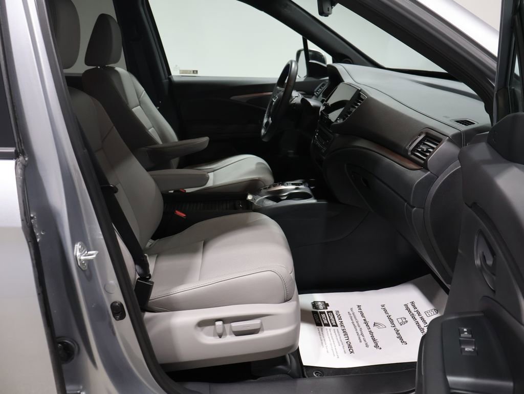 Used 2023 Honda Passport EX-L image 22