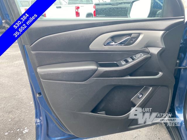 Used 2023 Chevrolet Traverse LT image 12
