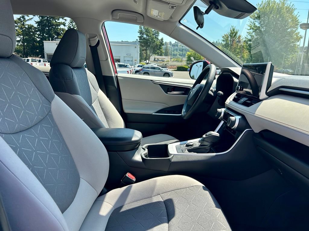 Certified 2024 Toyota RAV4 XLE AWD/4WD image 16