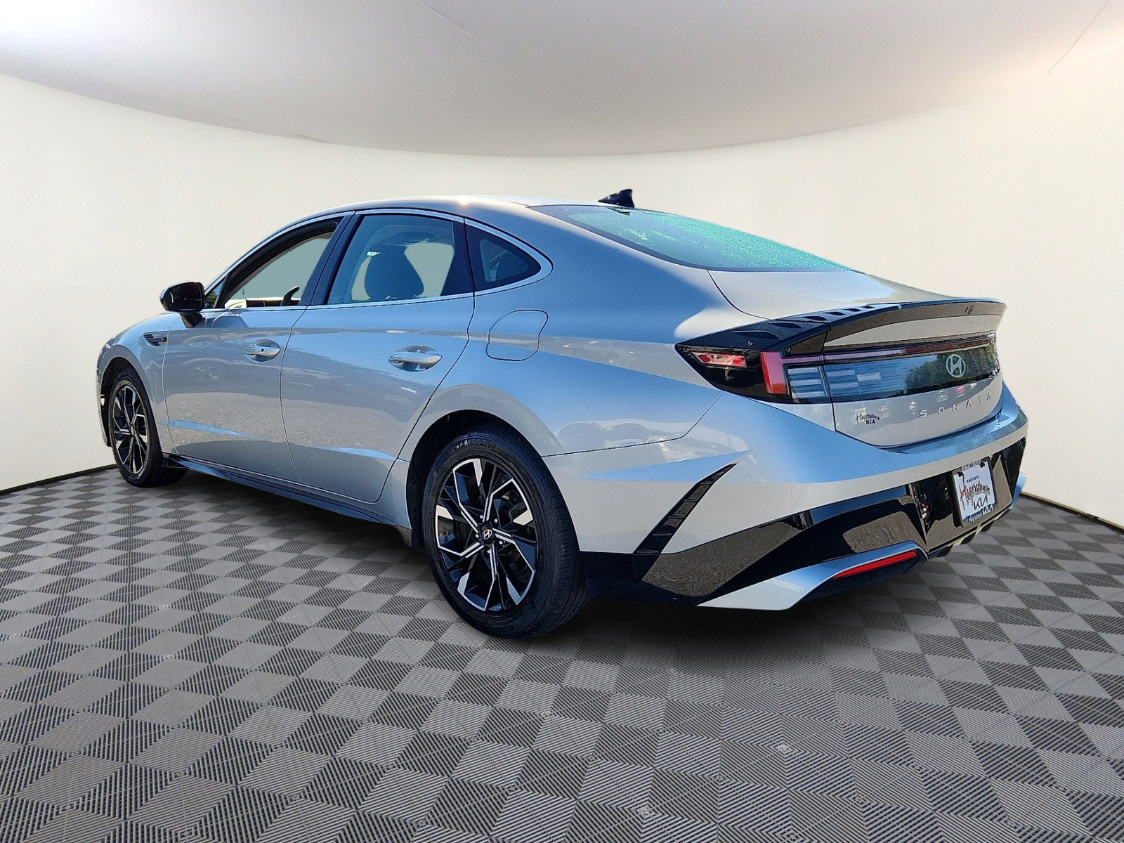 Used 2024 Hyundai Sonata SEL FWD image 4