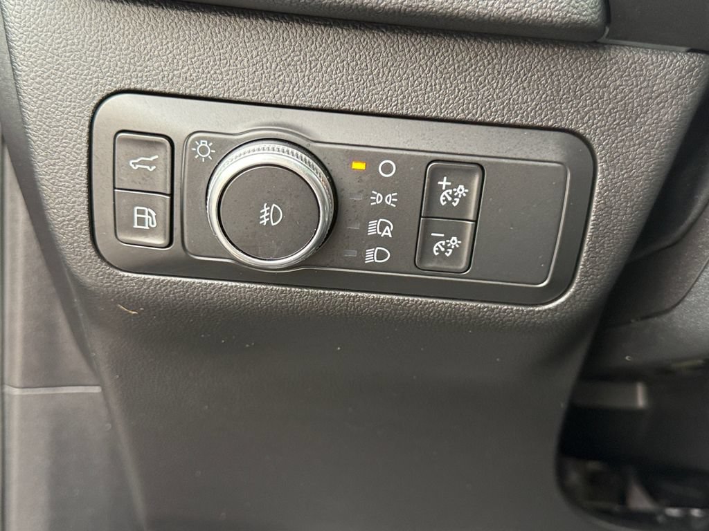 Used 2020 Ford Escape Titanium AWD/4WD image 21