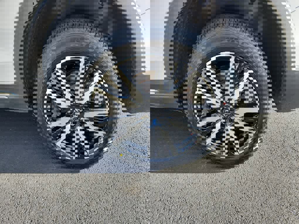 Used 2022 Honda Pilot Touring image 11