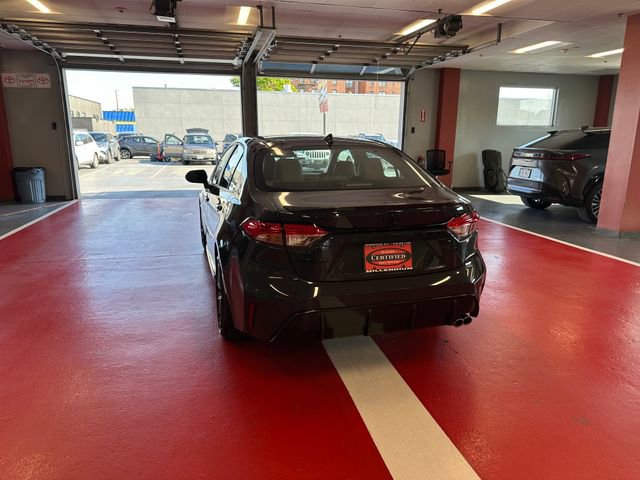 Certified 2025 Toyota Corolla SE w/ SE Premium Package FWD image 5