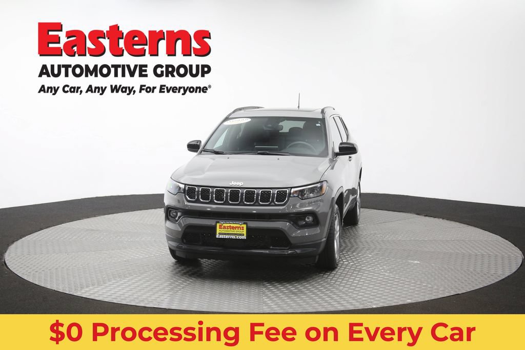 Used 2023 Jeep Compass Latitude w/ Sun and Sound Group AWD/4WD image 55