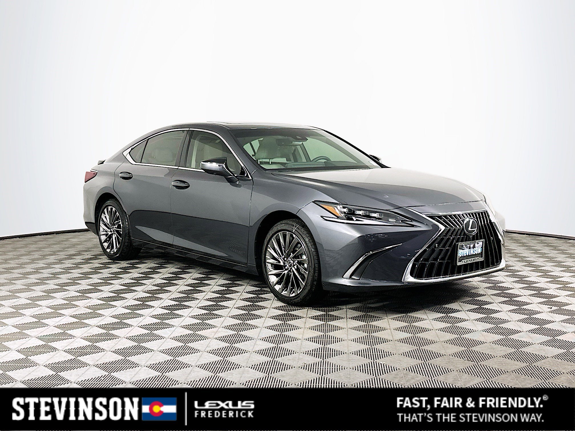 New 2025 Lexus ES 300h w/ Luxury Package image 1