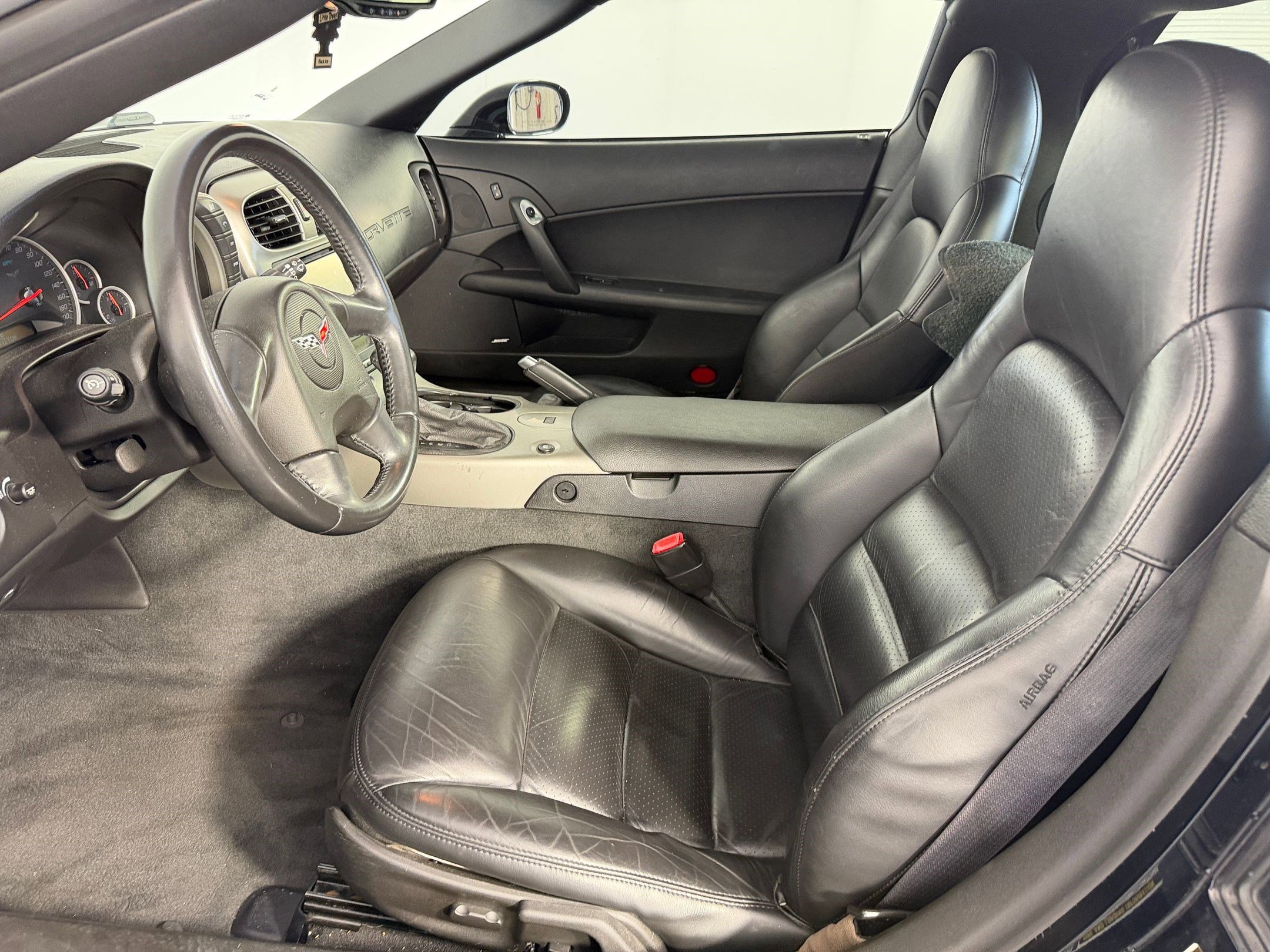 Used 2005 Chevrolet Corvette Coupe w/ Preferred Equipment Group image 5