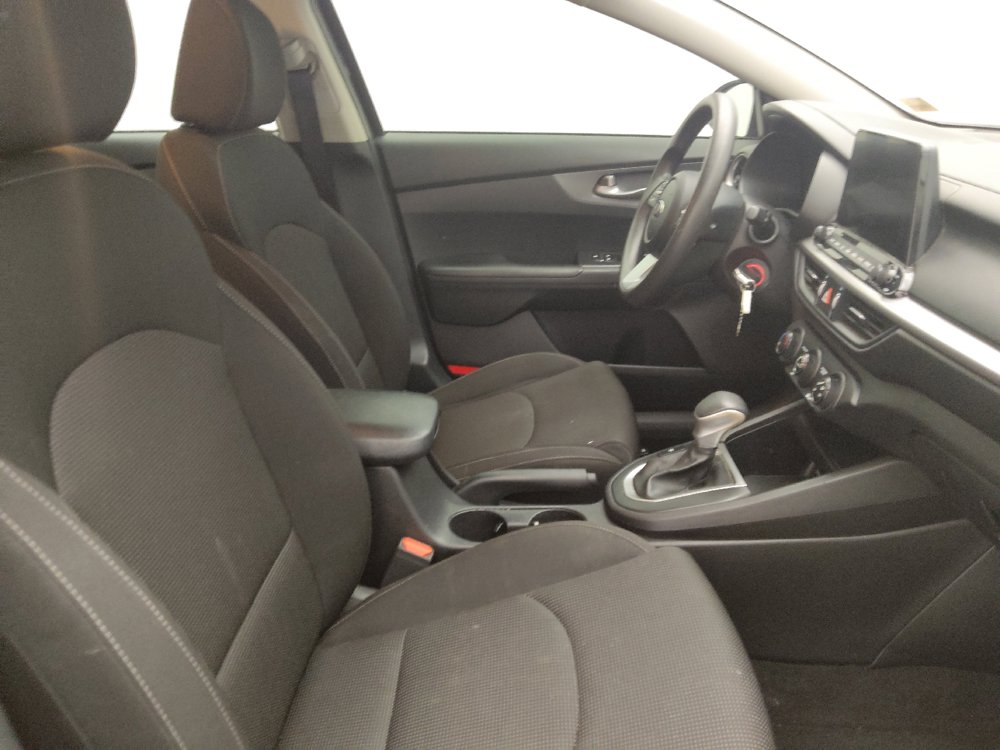 Used 2021 Kia Forte LXS FWD image 21