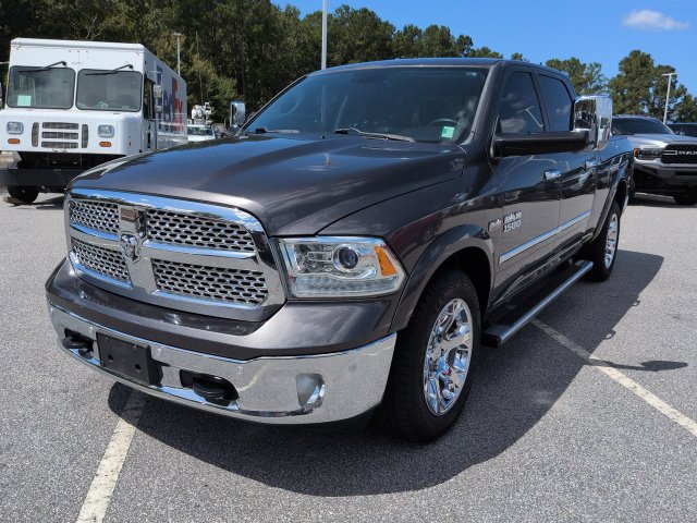 Used 2015 RAM 1500 Laramie w/ Convenience Group AWD/4WD image 8